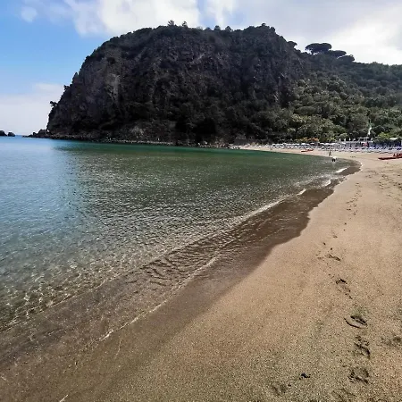 In Collina E Vista Mare イスキア島